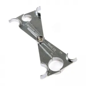 Schere zum Trennen der Kraftstoffleitung